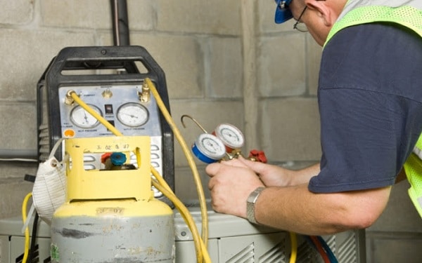 Điều hòa bị rò rỉ gas có nguy hiểm không?