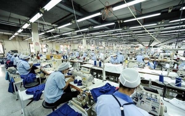 Mật độ công nhân trong xưởng may thường rất lớn