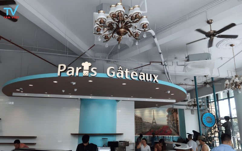 Hệ thống điều hòa Daikin kèm hút mùi tại tiệm bành Paris Gateautex